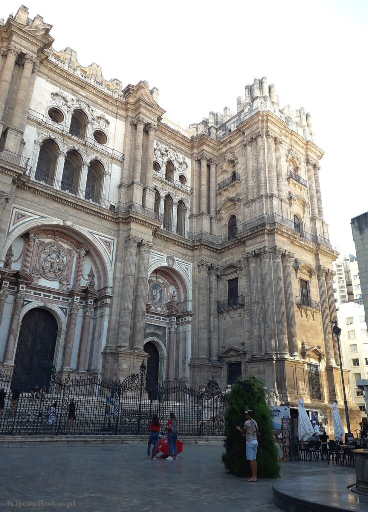Malaga front katedry